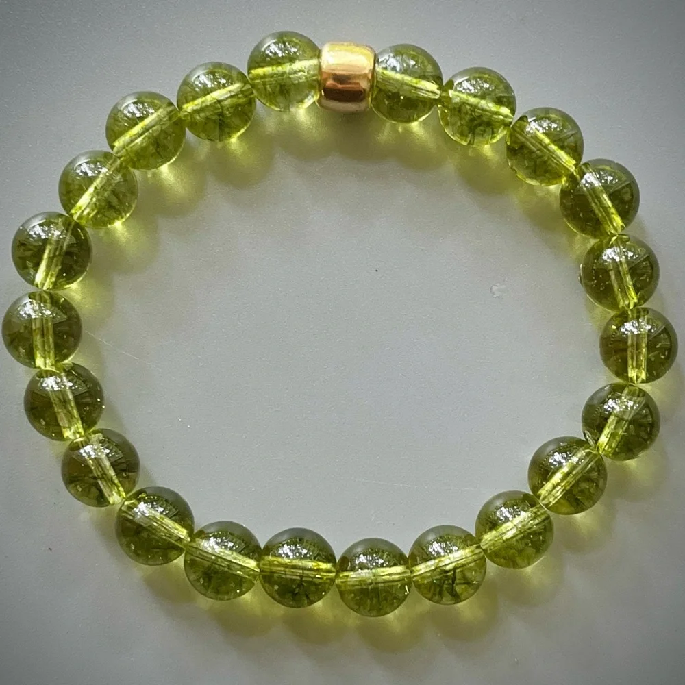 Green Peridot Handcrafted Bead Bracelet - Picture 3 of 5